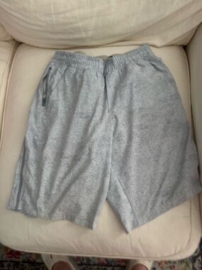 lululemon athletica Men's Light Grey Performance Drawstring Shorts